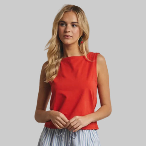 Boat Neck Tank