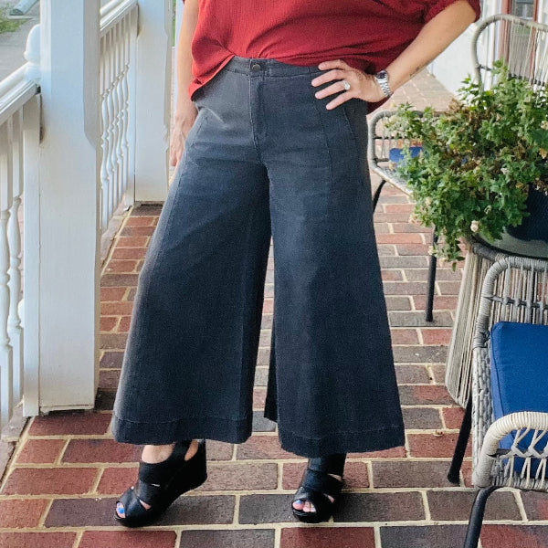 Downtown Flare Trouser