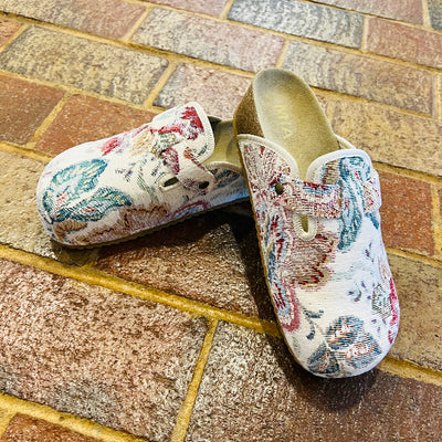 Qwest Chunky Mule