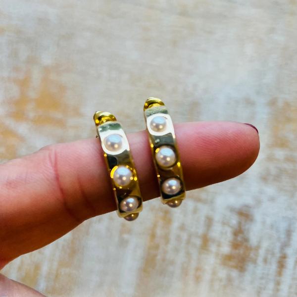 Pearl Band Hoops