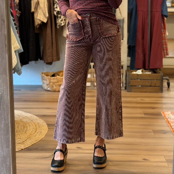 Corduroy patch pocket pant