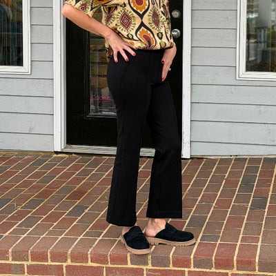 Ponte Kick Flare Pant W/ Pintuck