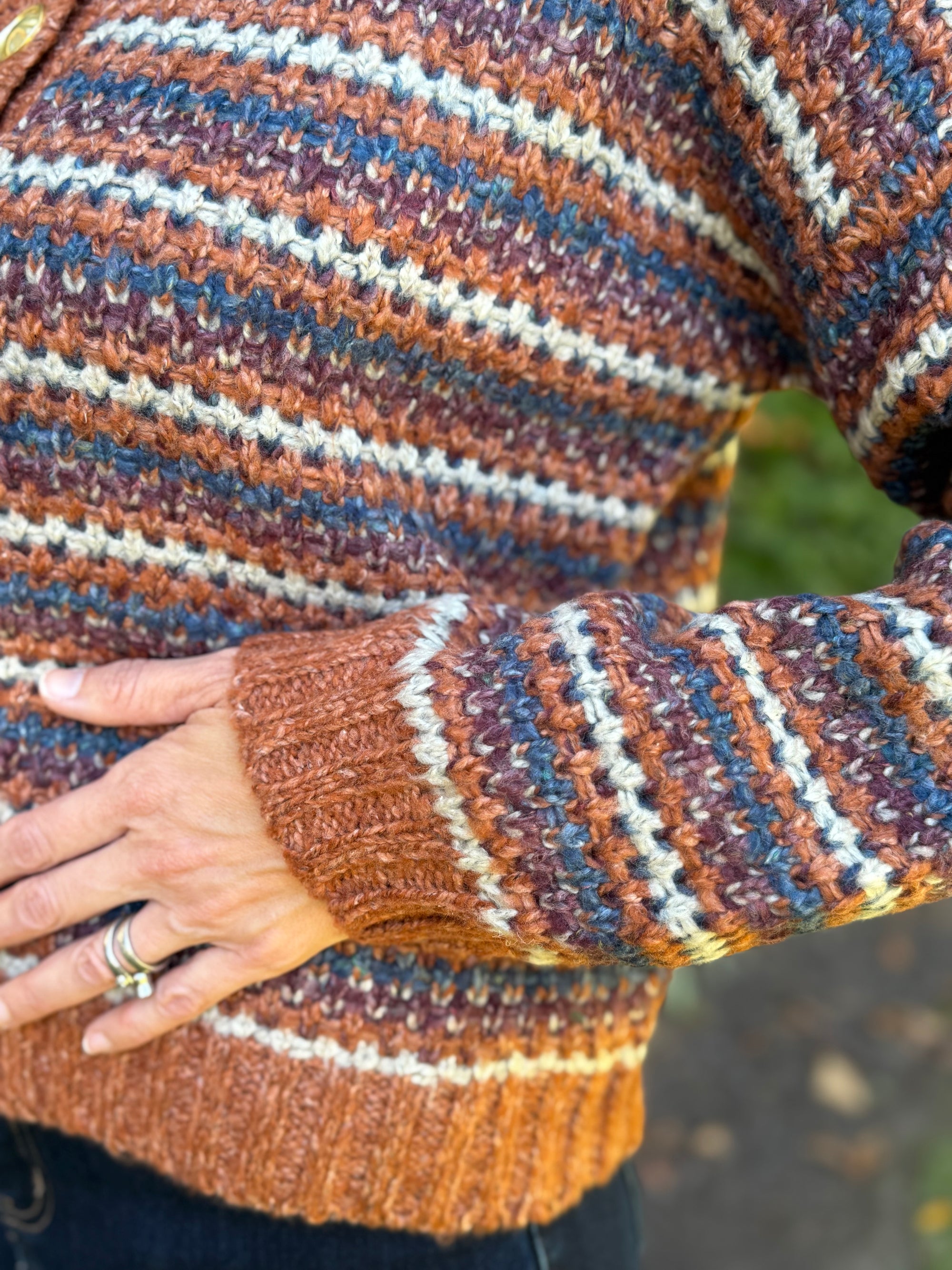 Chunky Yarn Bubble Sleeve Sweater