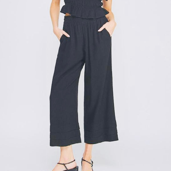 Resort Ruffle Crop Pant
