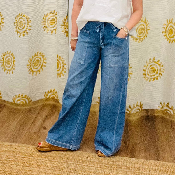 Bow Waist Wide Leg Jeans