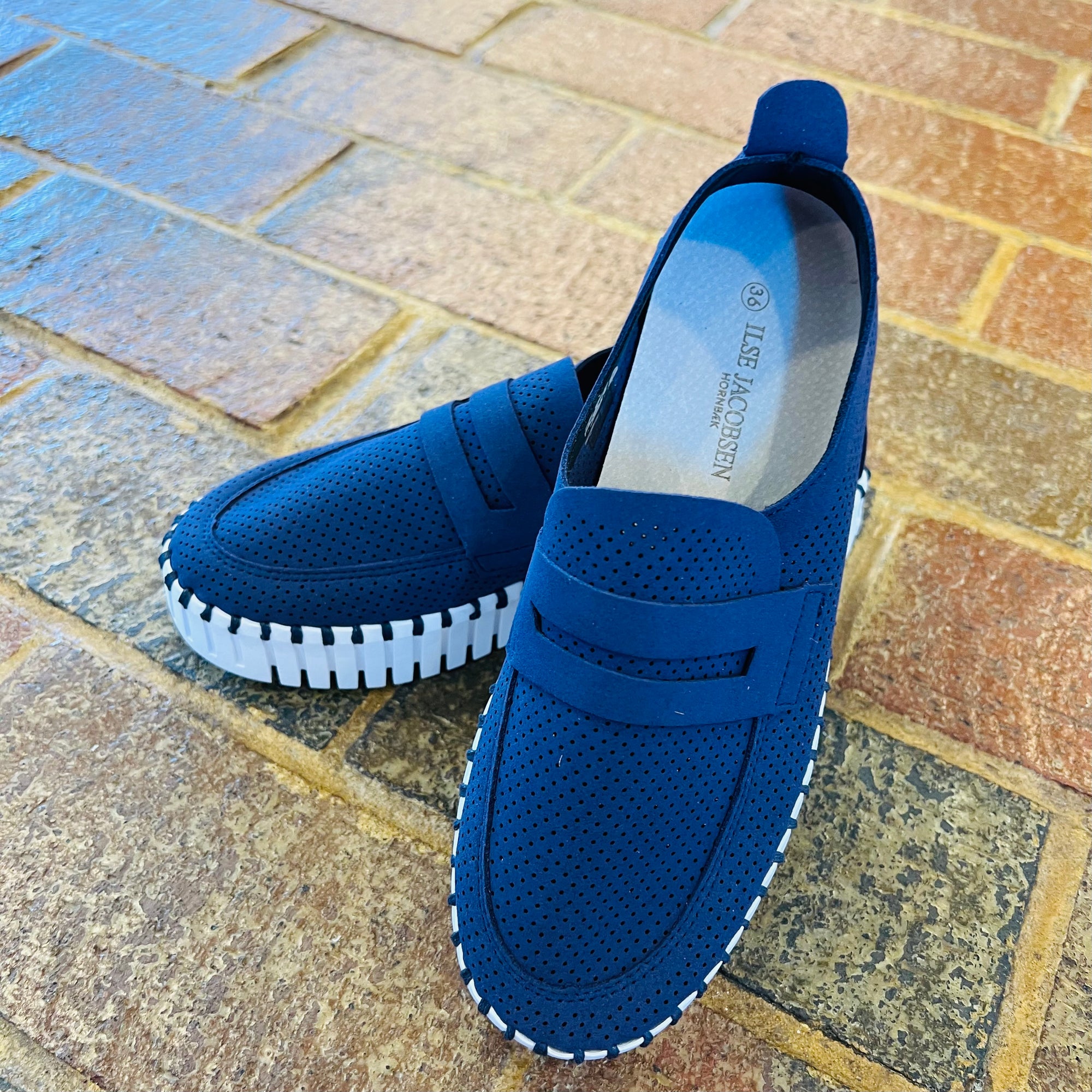 Tulip Platform Slip On Shoe - Navy