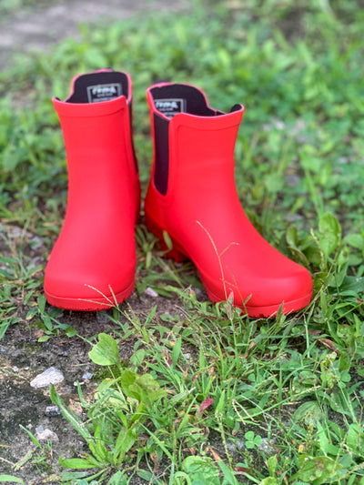 Chelsea Matte Rain Boots - RED